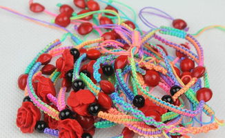 紅豆寄相思，七彩線編織浪漫——紅豆手鏈情侶飾品廠家批發(fā)全解析